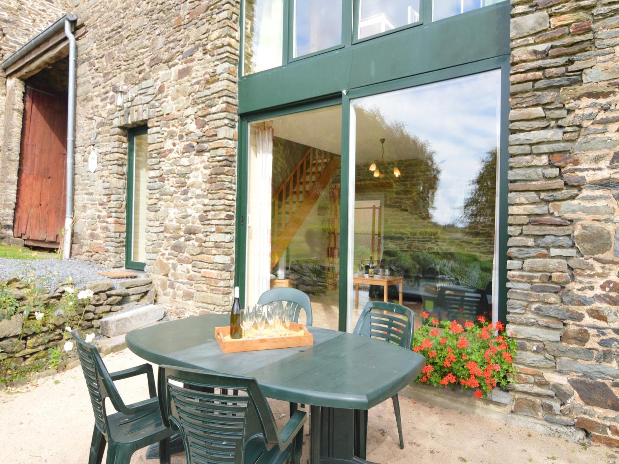 Comfortable Cottage In Neufmoulin With Meadow View Houffalize Εξωτερικό φωτογραφία
