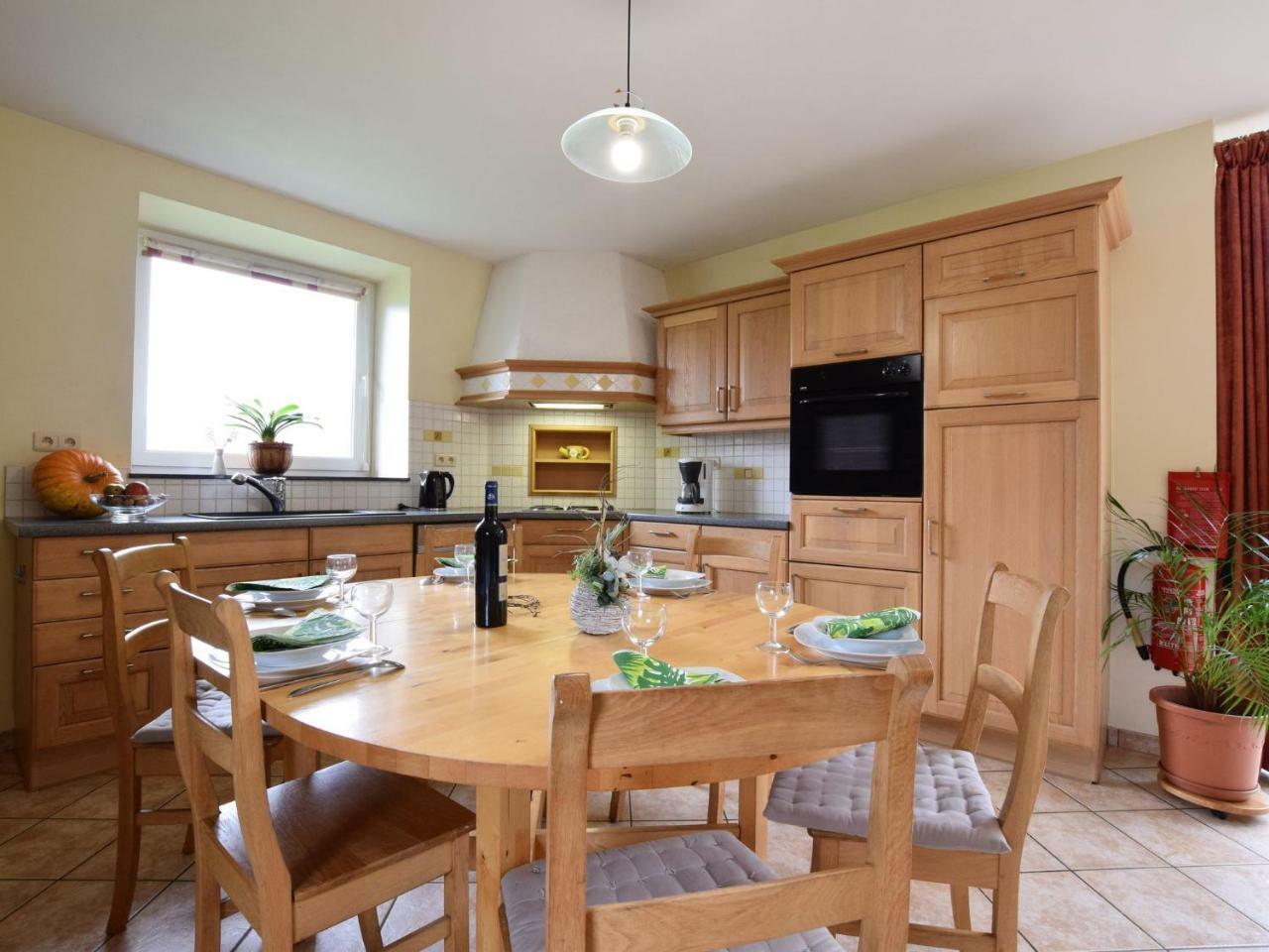 Comfortable Cottage In Neufmoulin With Meadow View Houffalize Εξωτερικό φωτογραφία