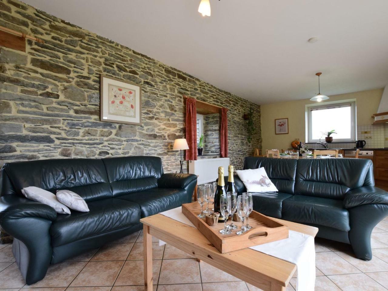 Comfortable Cottage In Neufmoulin With Meadow View Houffalize Εξωτερικό φωτογραφία