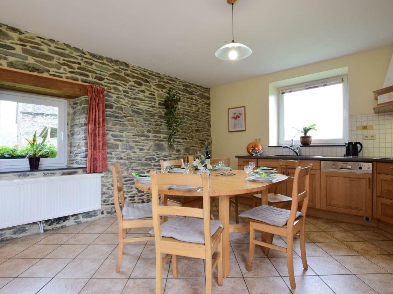 Comfortable Cottage In Neufmoulin With Meadow View Houffalize Εξωτερικό φωτογραφία