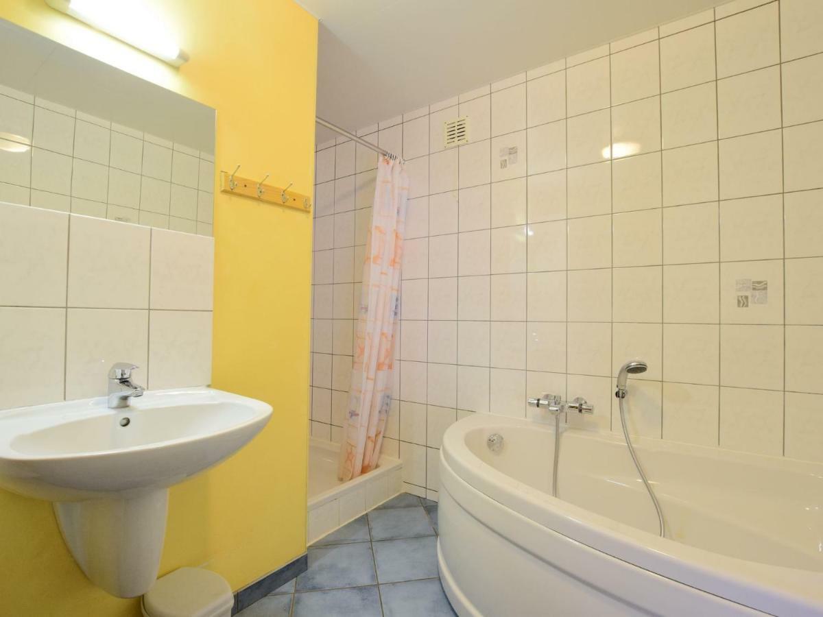 Comfortable Cottage In Neufmoulin With Meadow View Houffalize Εξωτερικό φωτογραφία